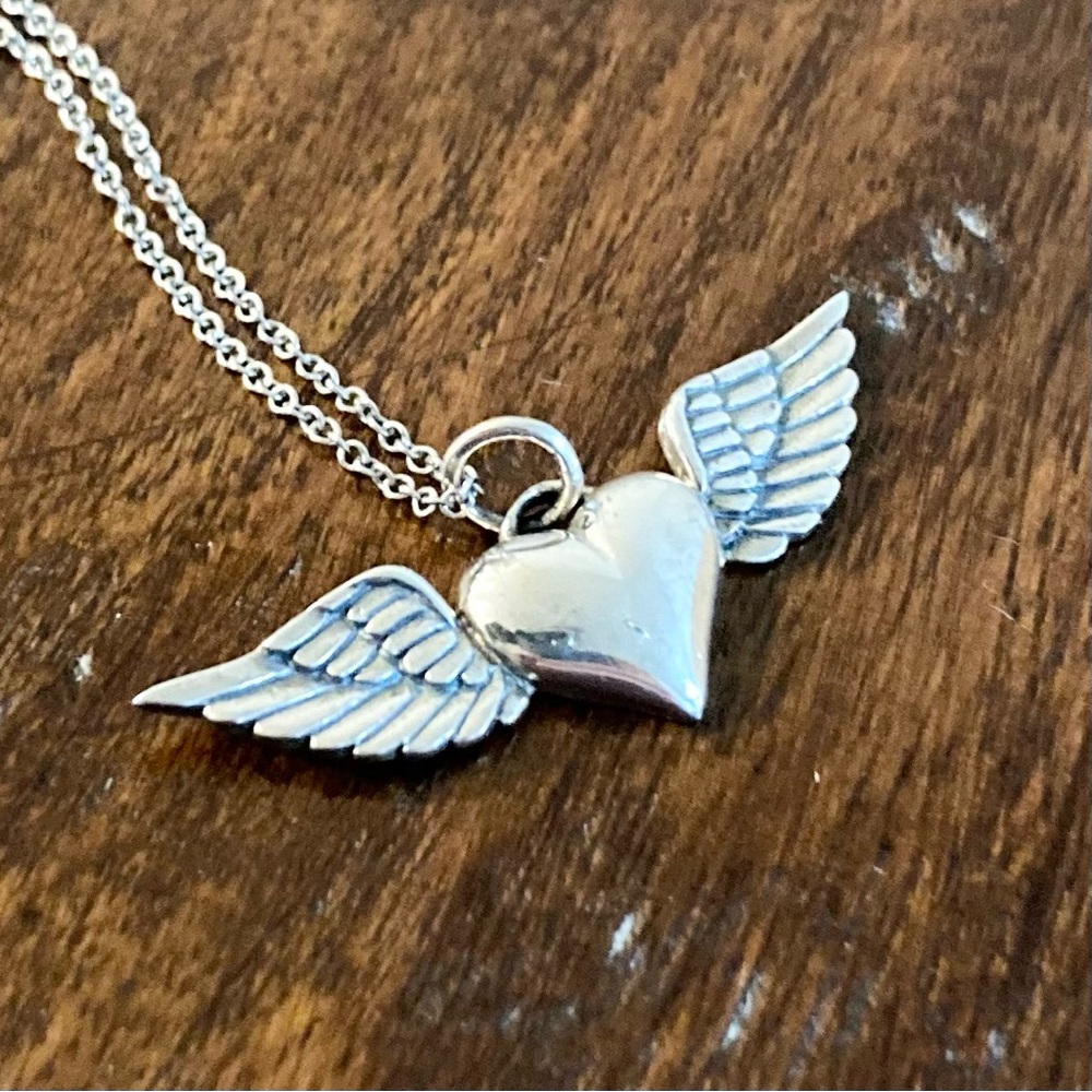 Heart Necklace with Wings Sterling Silver 925 18” - Picture 2 of 8